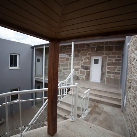 Patio Da Caetana Freineda